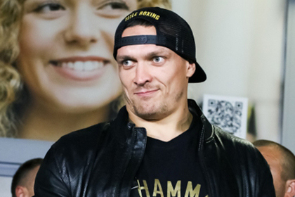 Украинский боксер Усик отверг награды от государства