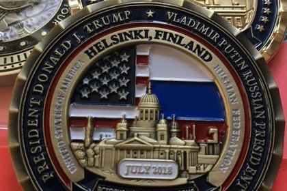 Белый дом выпустил монету в честь встречи Путина и Трампа
