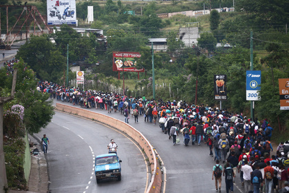 Гватемала пала перед караваном мигрантов